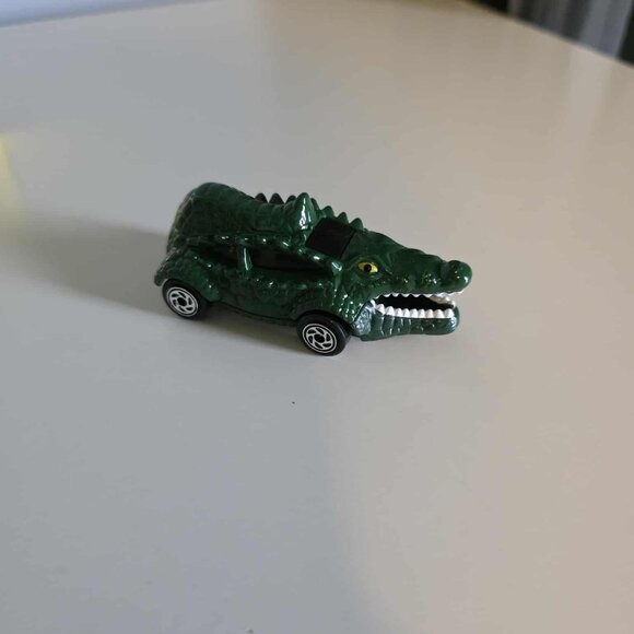 NIB Matchbox Tailgator Die Cast toy car - 1995 Animal Series - Vintage Dk Green - Picture 3 of 6